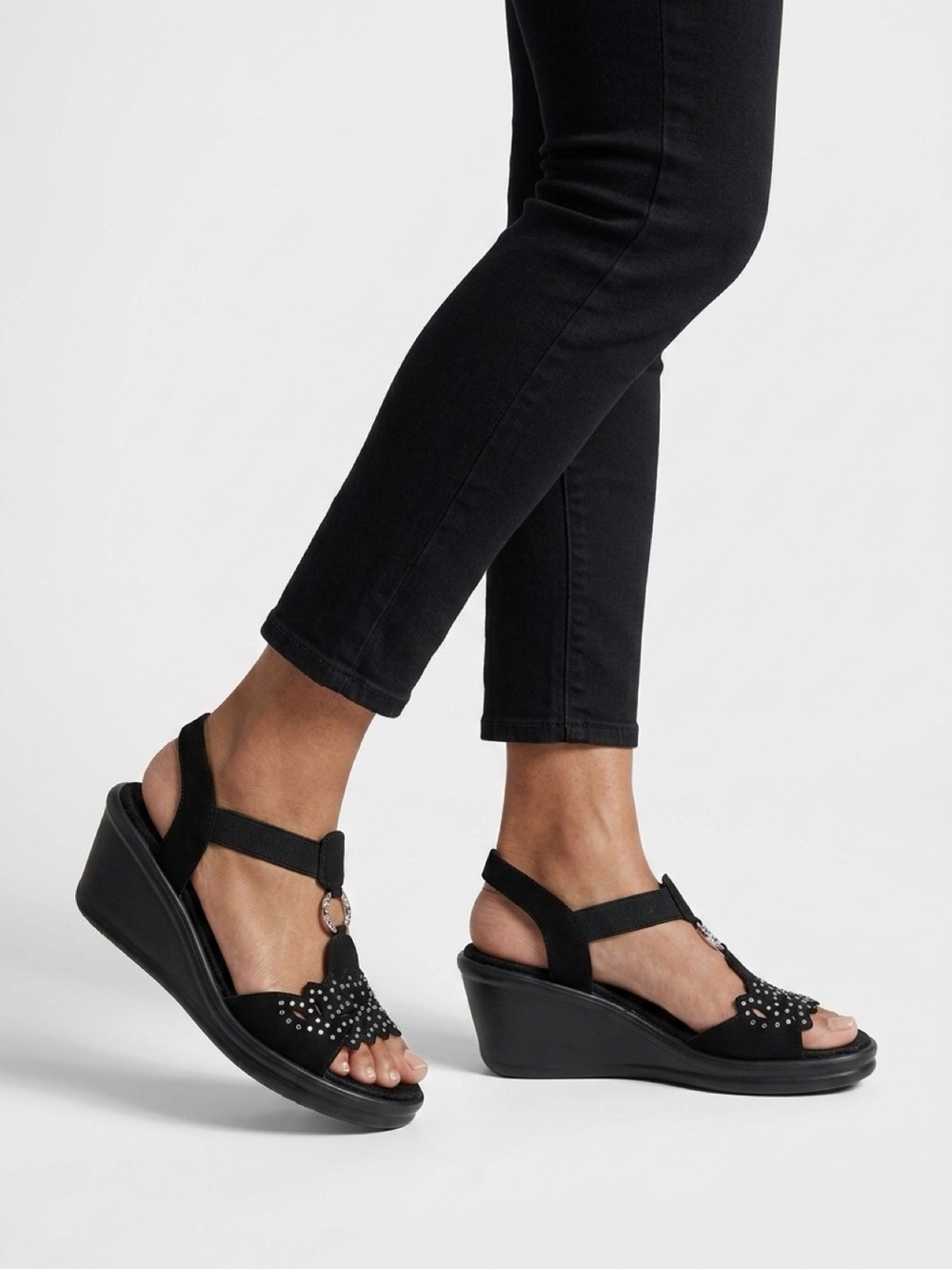 NWT Skechers Cali Rumblers - Queen B Wedge Sandals in Black size 7 Wide